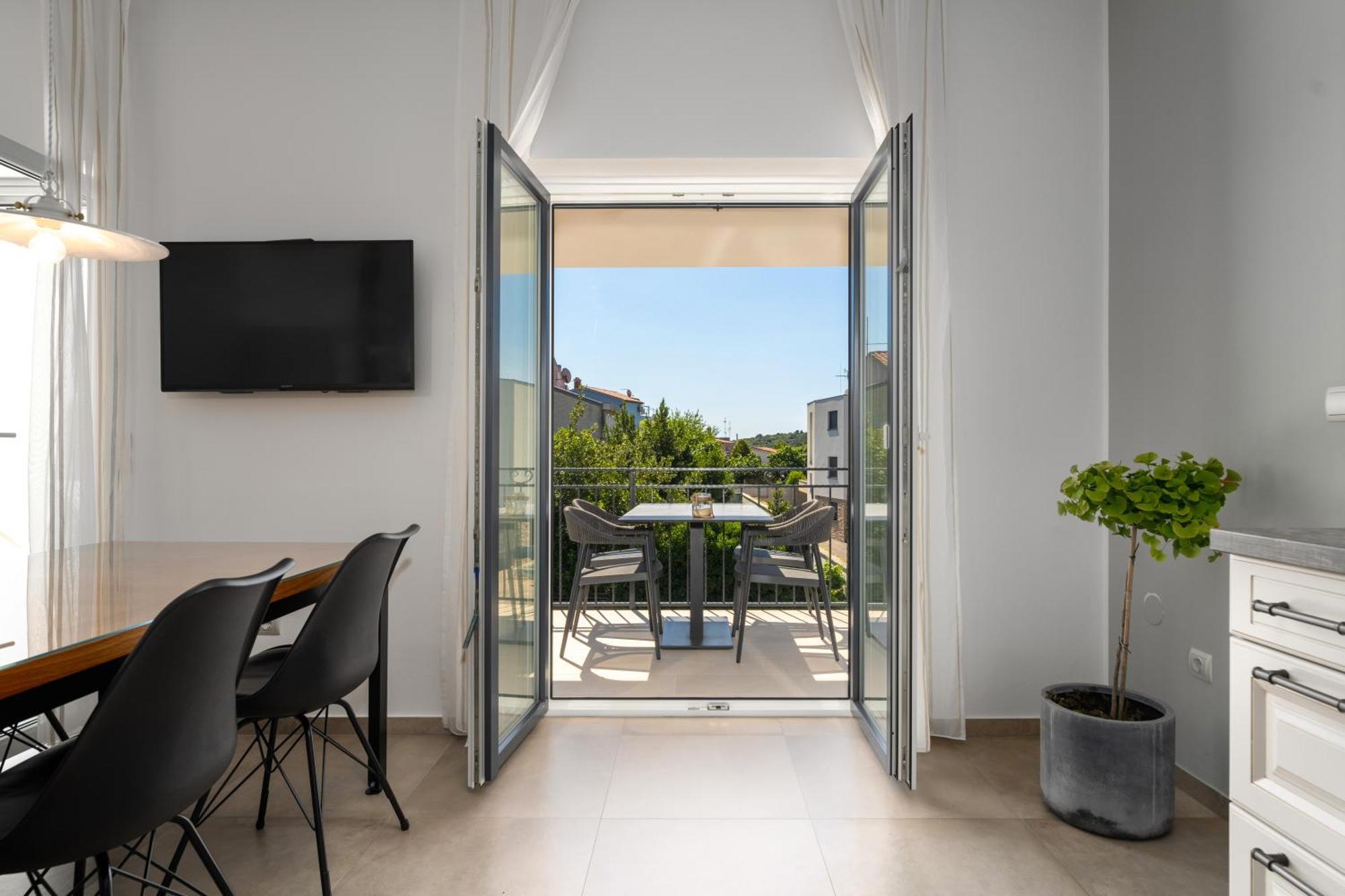 Luxury Apartments Villa San Avia Banjole Exterior photo